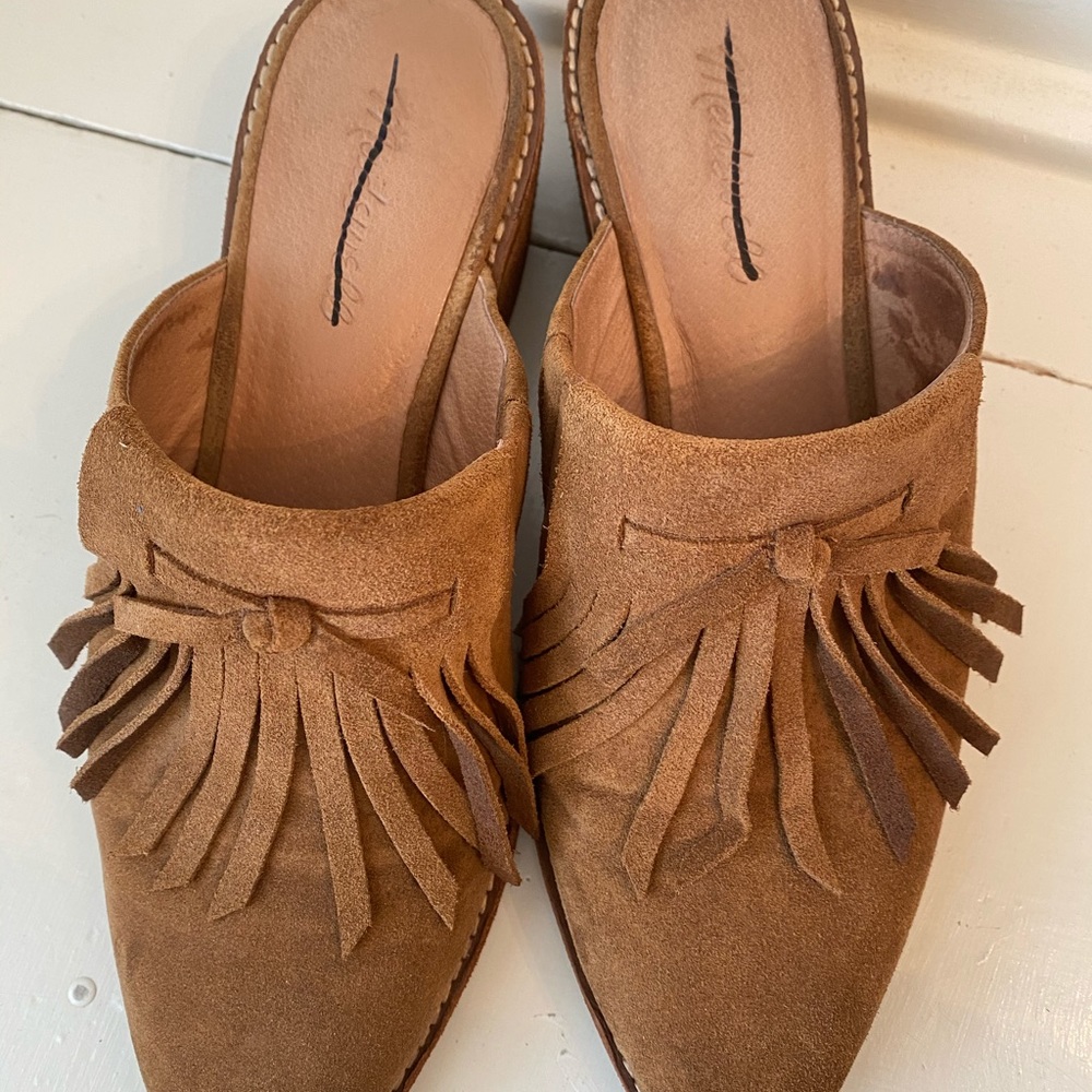 Madewell Caramel The Dani Fringed Mules/Slides